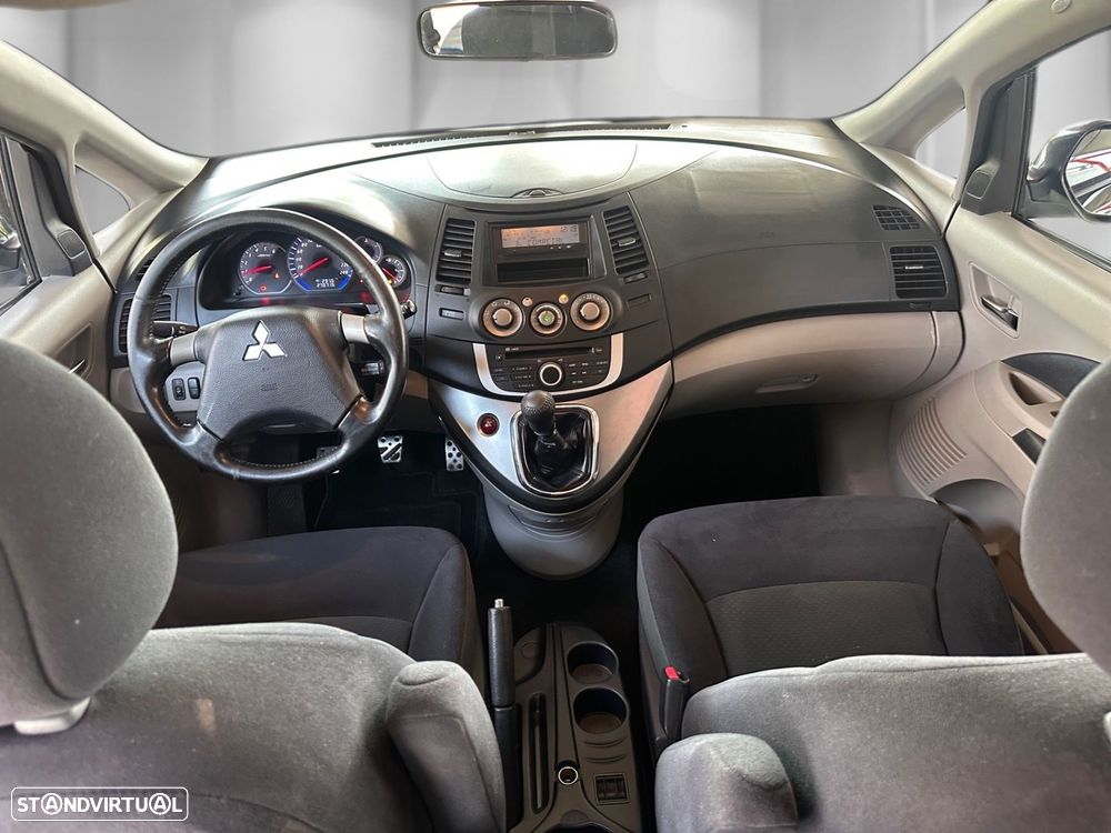 Mitsubishi Grandis 2.0 DI-D Insport - 8