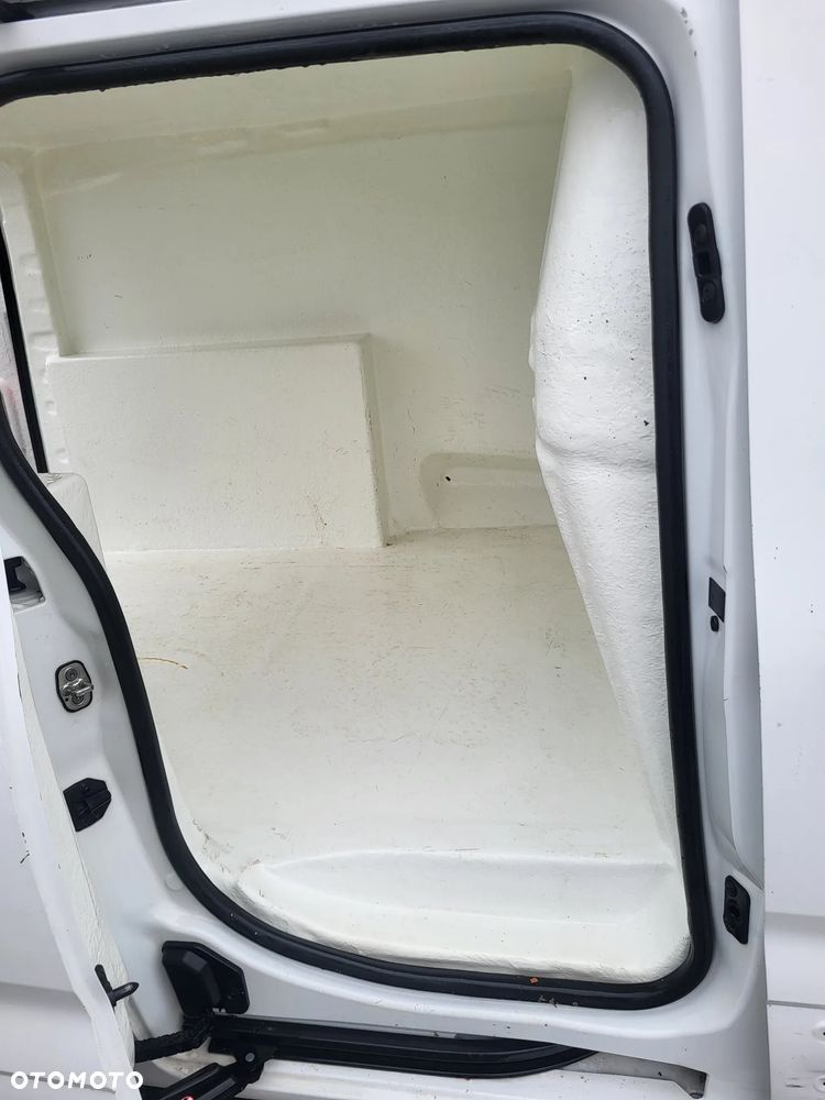 Peugeot PARTNER - 14