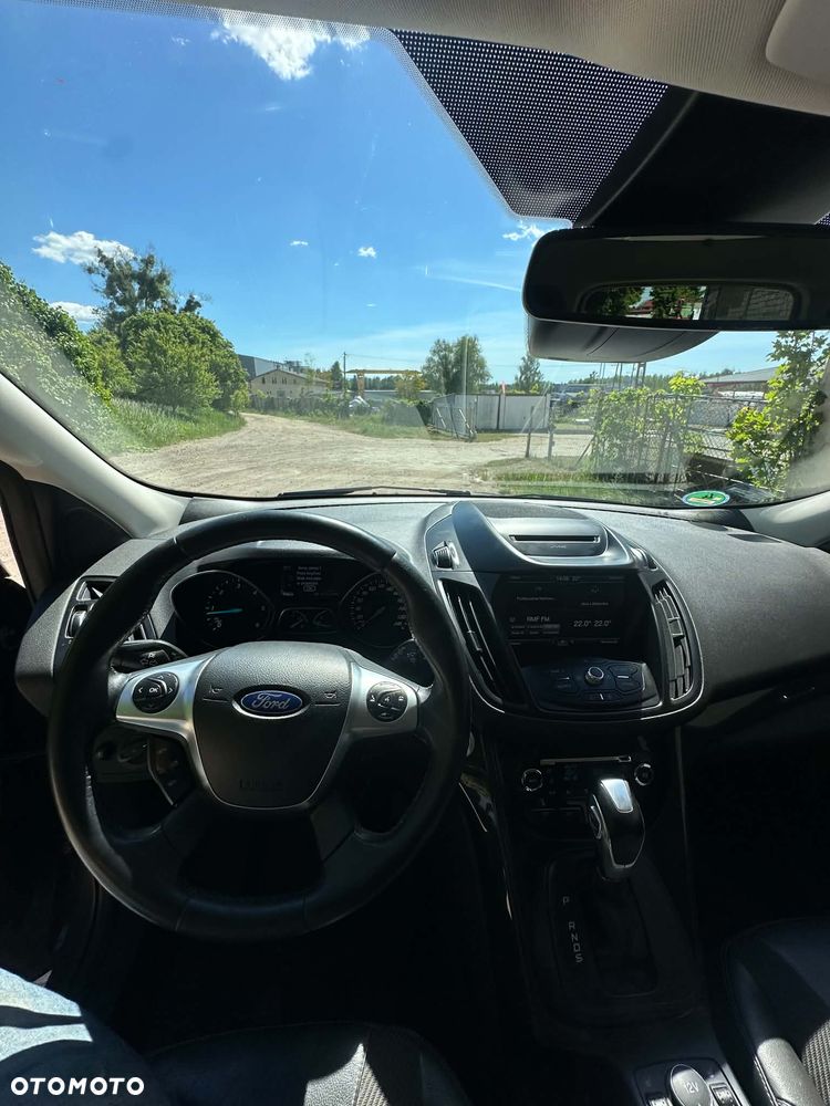 Ford Kuga - 10