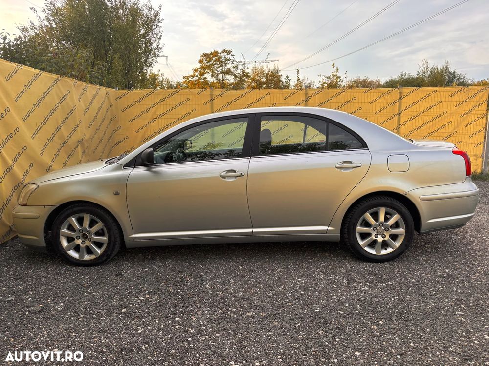 Toyota Avensis 2.2 D-4D Business - 2