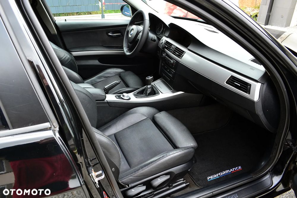 BMW Seria 3 320d - 9