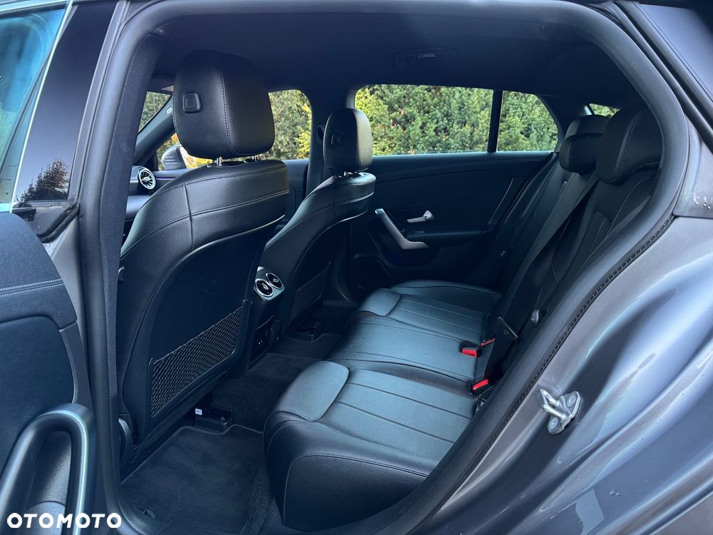 Mercedes-Benz CLA - 22