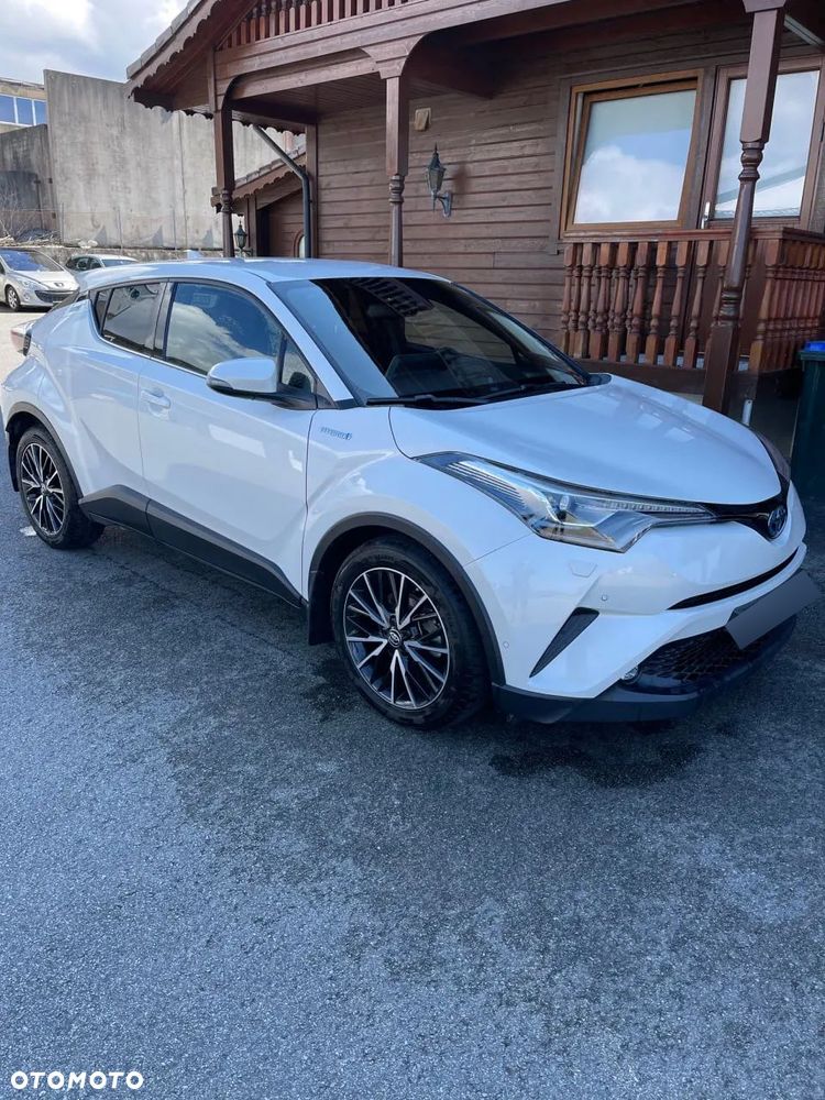 Toyota C-HR Lounge - 2