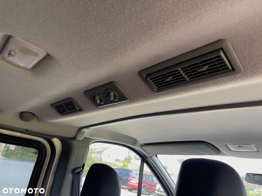 Renault Trafic Passenger Pack Clim - 19
