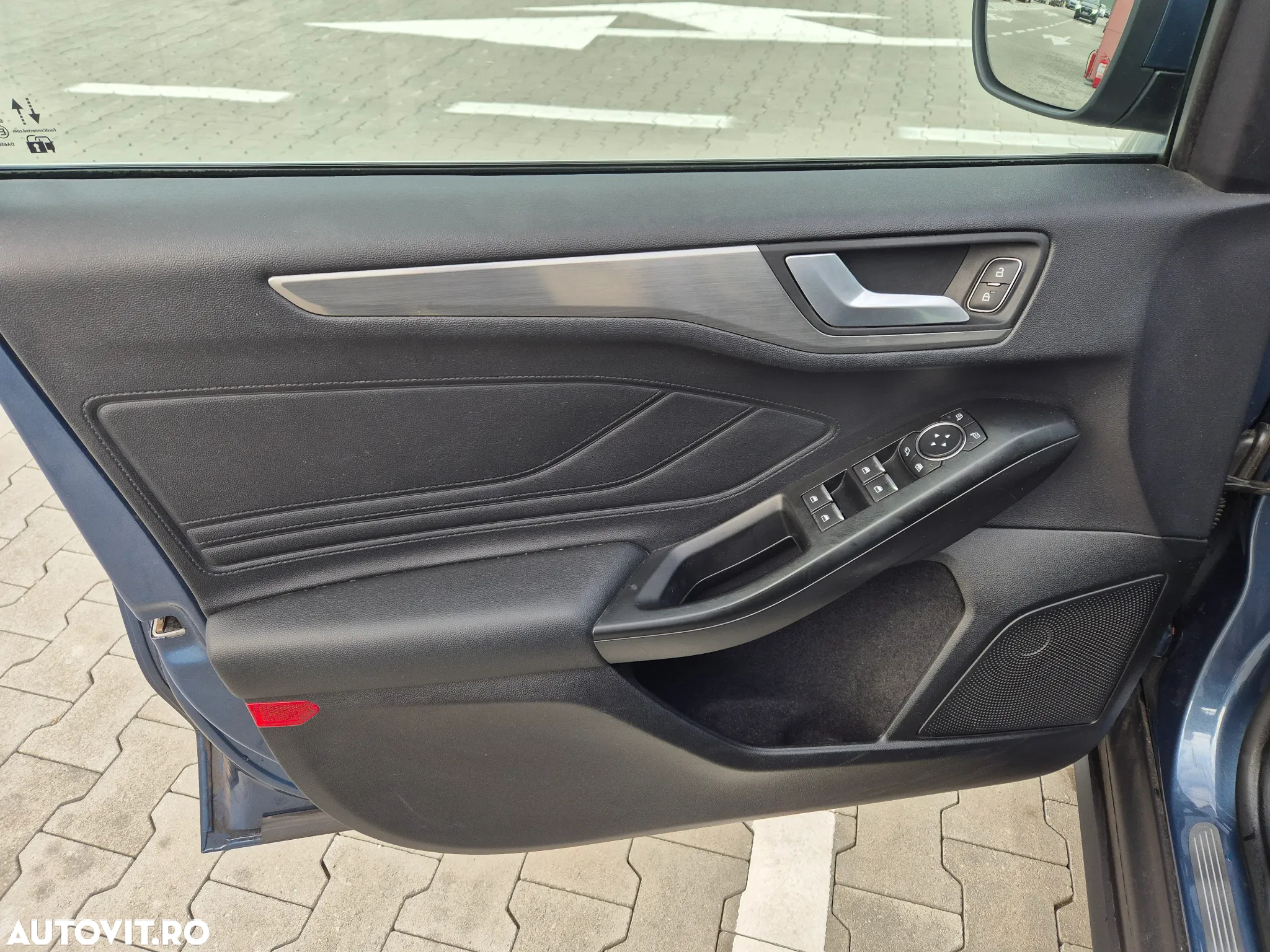 Ford Focus 1.0 EcoBoost Start-Stopp-System TITANIUM - 19