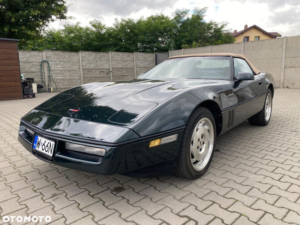 Chevrolet Corvette - 1