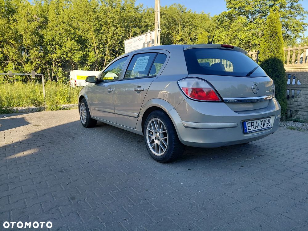 Opel Astra 1.4 - 5