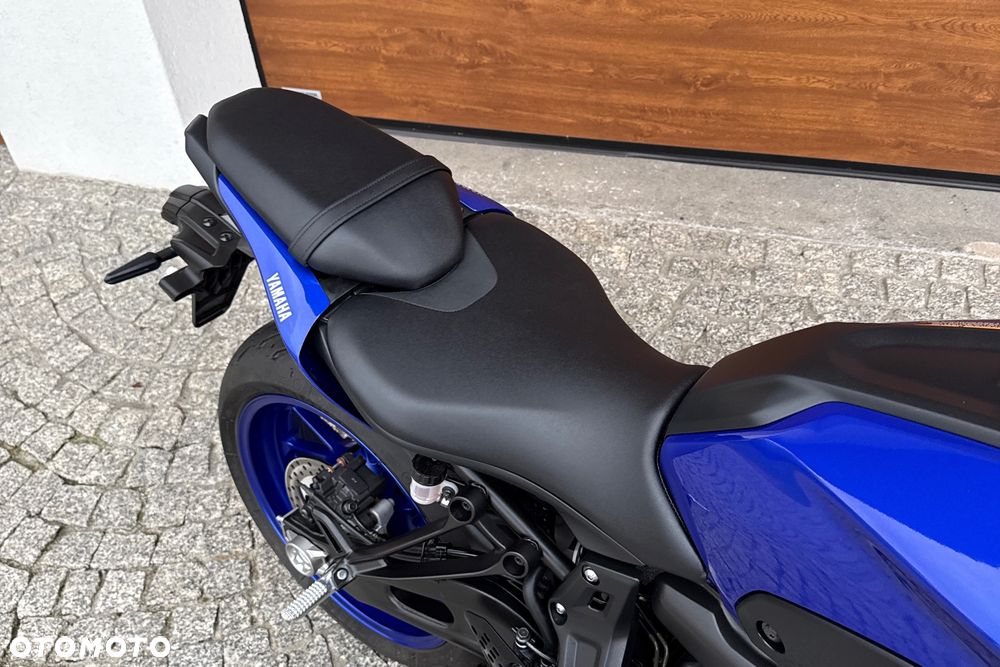 Yamaha MT - 12