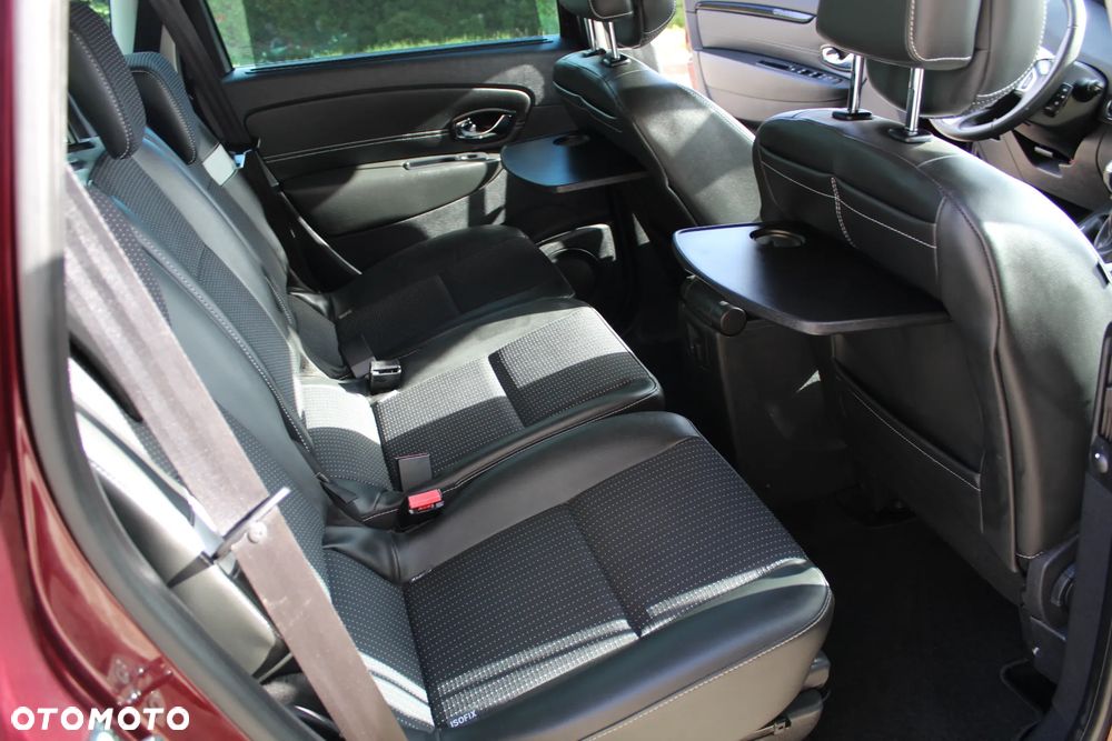 Renault Grand Scenic - 26