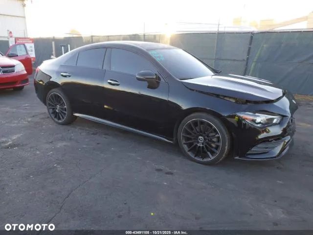 Mercedes-Benz CLA 250 4-Matic AMG Line 7G-DCT