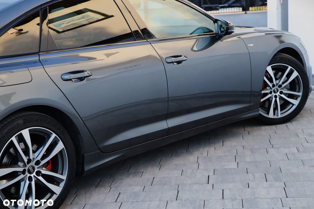 Audi A6 Avant 55 TFSI e quattro S tronic S line - 18