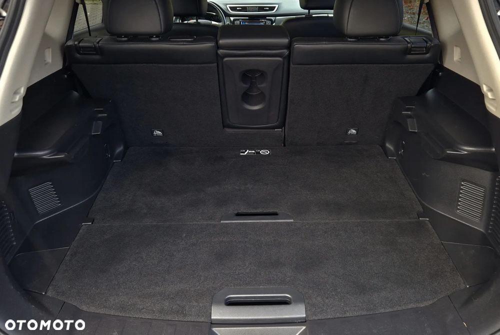 Nissan X-Trail 1.6 dCi Xtronic Tekna - 25