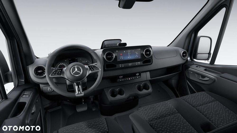 Mercedes-Benz Sprinter - 4