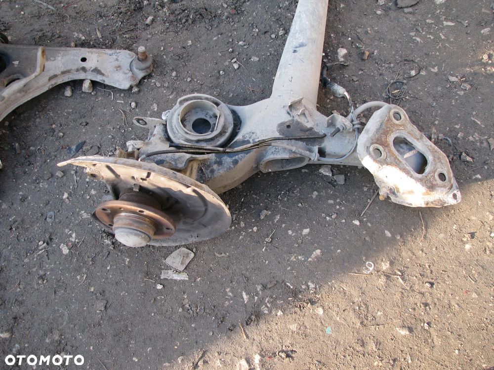 BELKA TYLNA ZAWIESZENIA OŚ OPEL CORSA D 1.7CDTI 5 X110 - 2