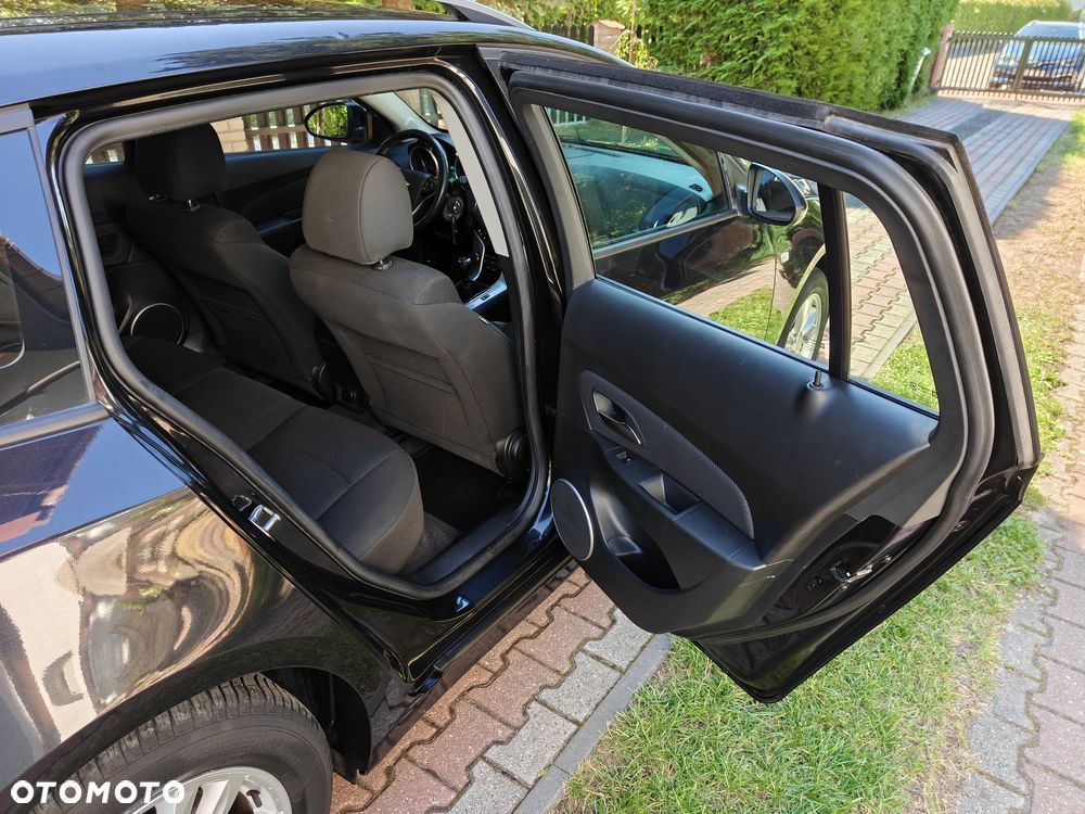 Chevrolet Cruze - 24