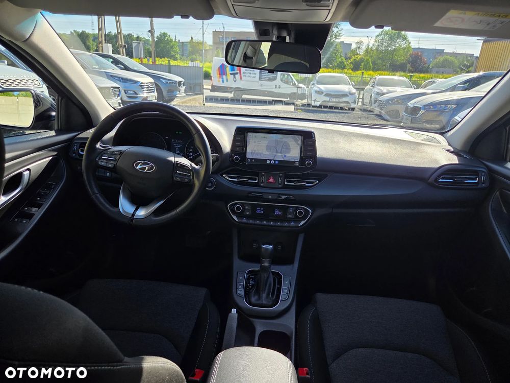 Hyundai i30 1.5 T-GDI 48V Comfort DCT - 13