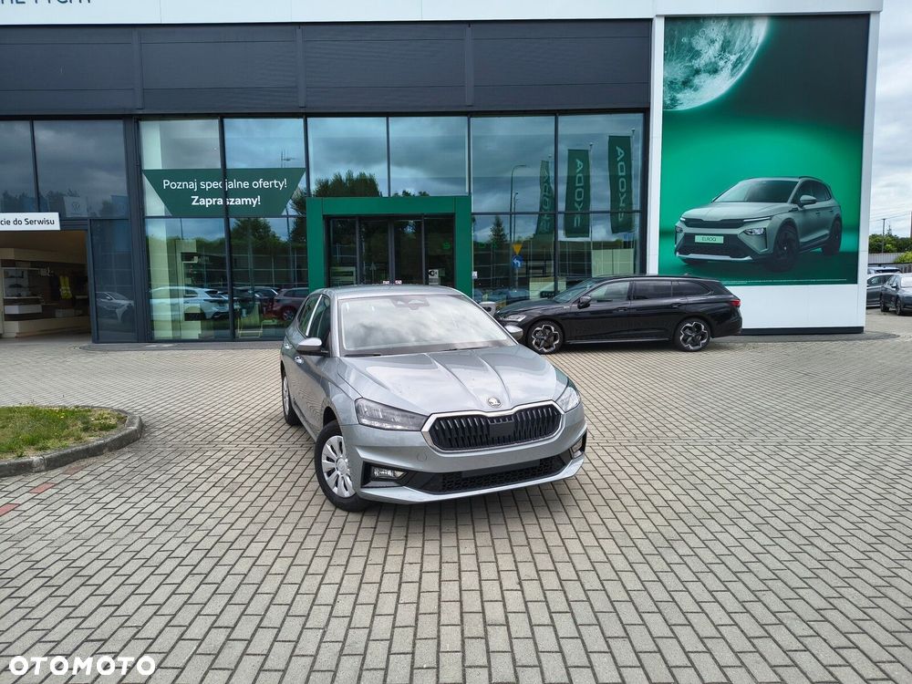 Skoda Fabia 1.0 Essence - 2