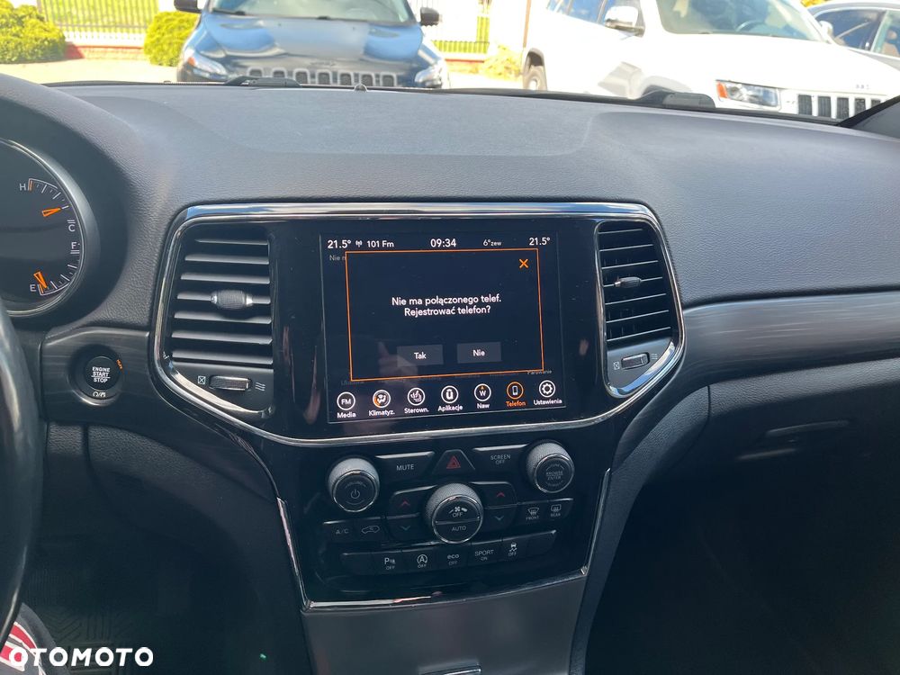 Jeep Grand Cherokee 3.6 V6 Pentastar 4WD Automatik Laredo - 33