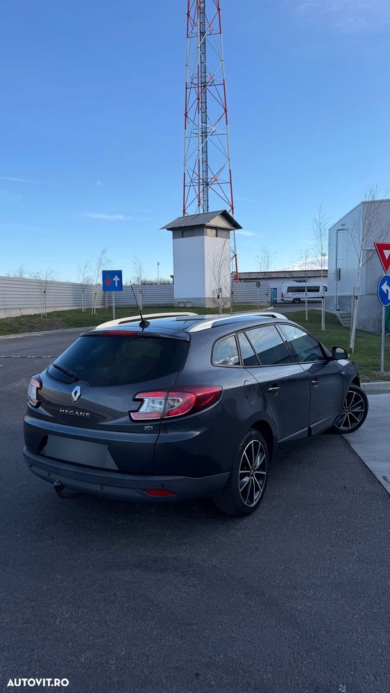 Renault Megane ENERGY dCi 130 Start & Stop Bose Edition - 6