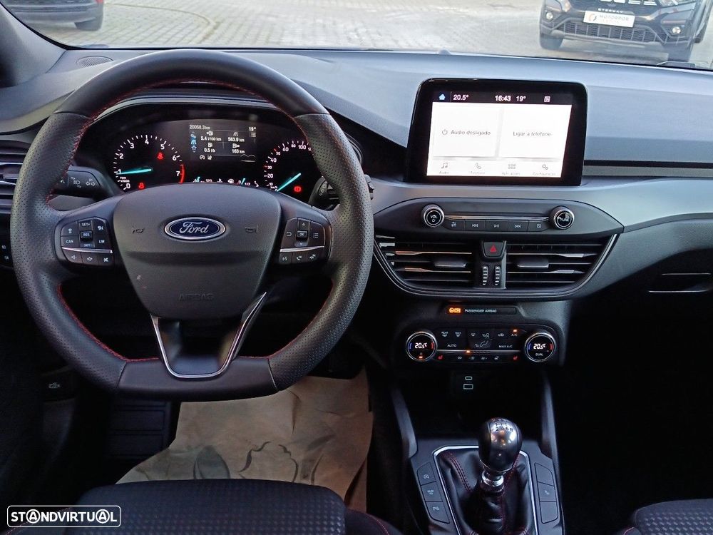 Ford Focus 1.0 EcoBoost MHEV ST-Line - 8