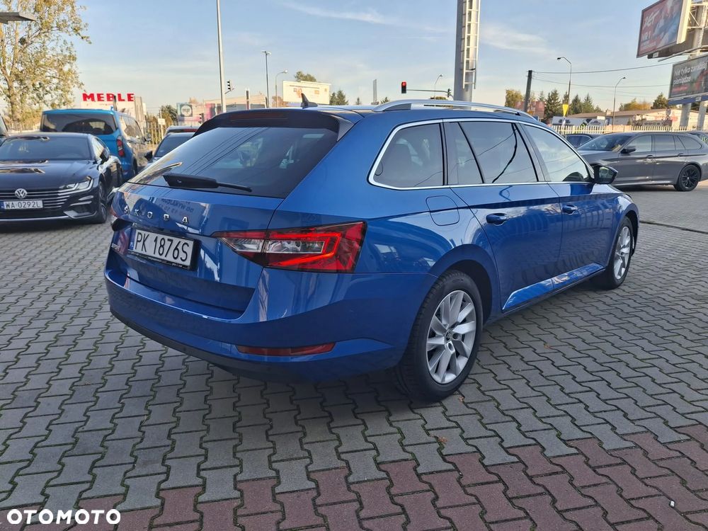 Skoda Superb 1.5 TSI Ambition DSG - 8