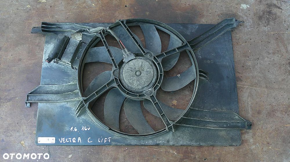 OPEL VECTRA C LIFT 1.6 16V WENTYLATOR CHŁODNICY - 1