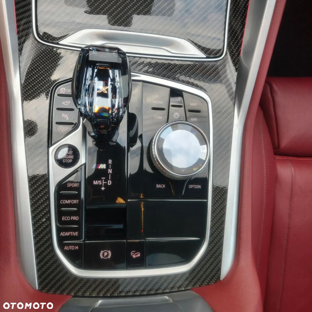 BMW X6 M50i - 28