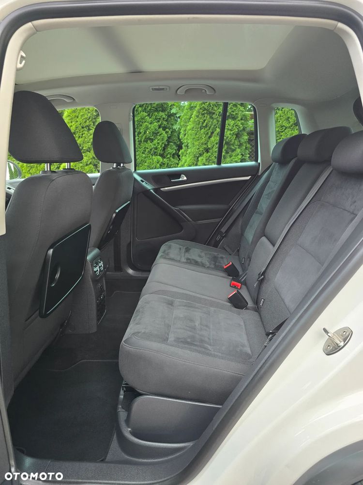 Volkswagen Tiguan 1.4 TSI Perfectline R-Style - 27