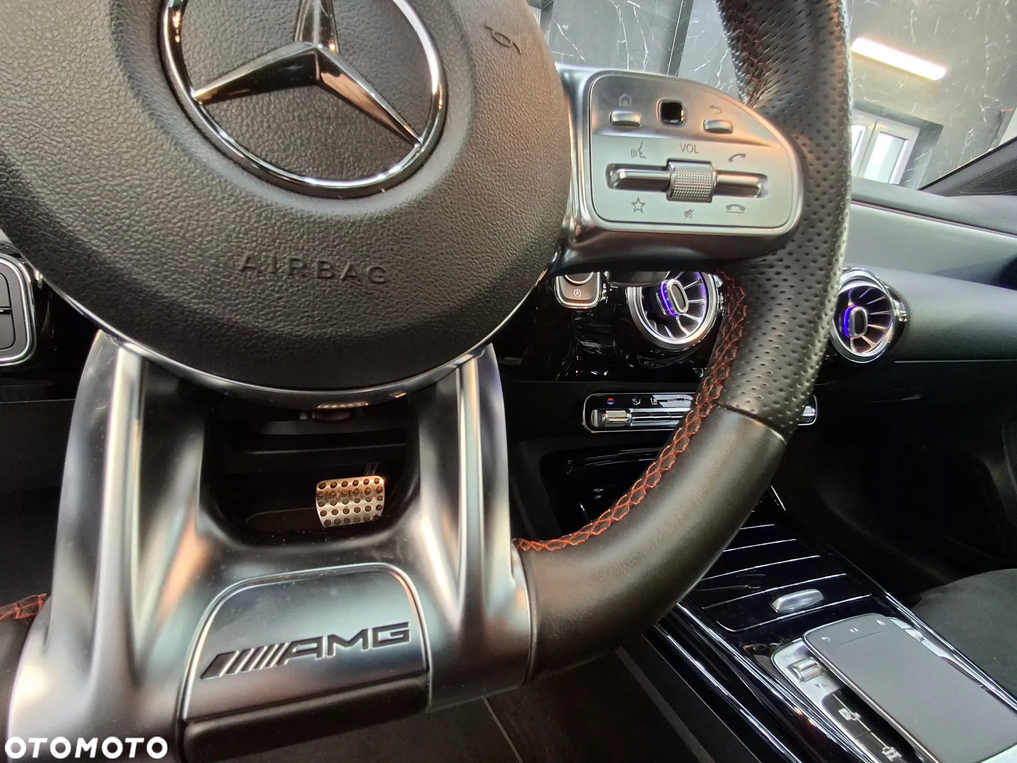 Mercedes-Benz Klasa A 35 AMG 4-Matic 7G-DCT - 28