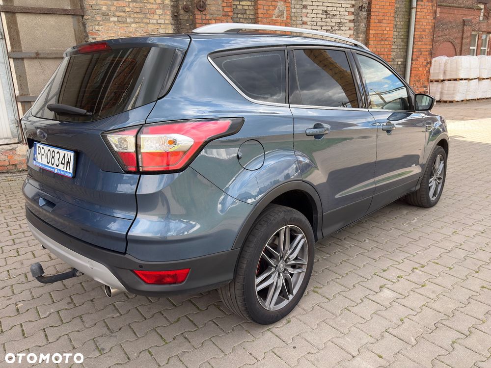 Ford Kuga 2.0 TDCi 4x4 Titanium - 4