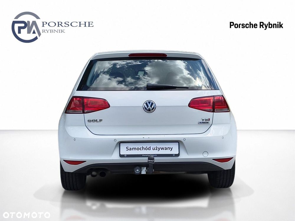 Volkswagen Golf - 5