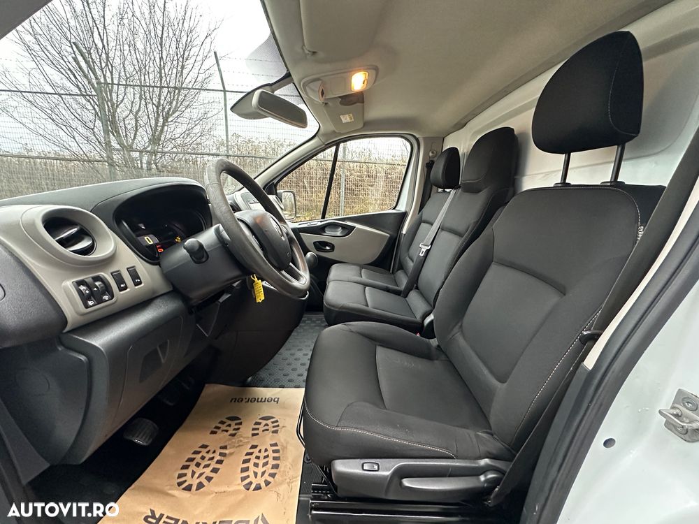 Renault Trafic - 19
