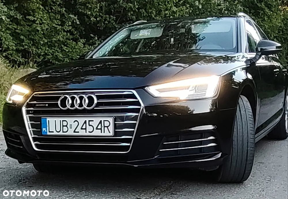 Audi A4 Avant 2.0 TDI Quattro Design S tronic - 1