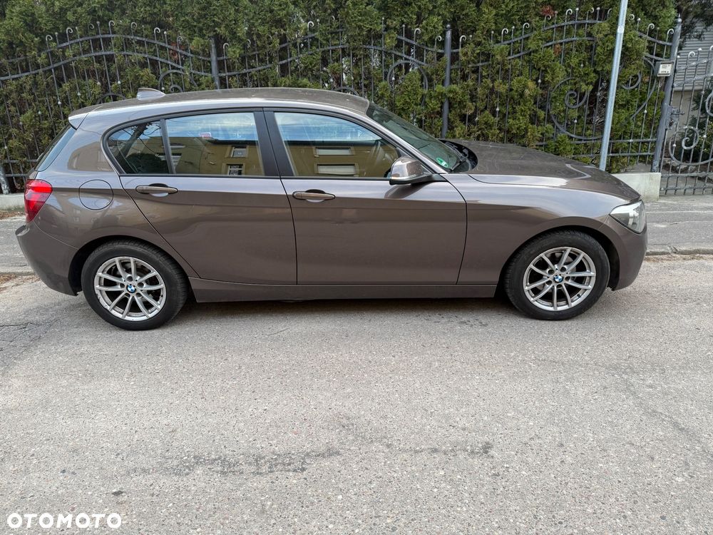 BMW Seria 1 116i - 5