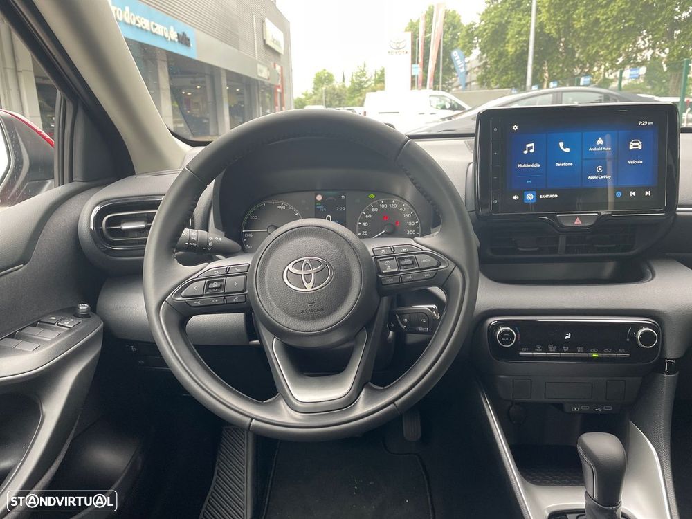 Toyota Yaris - 10