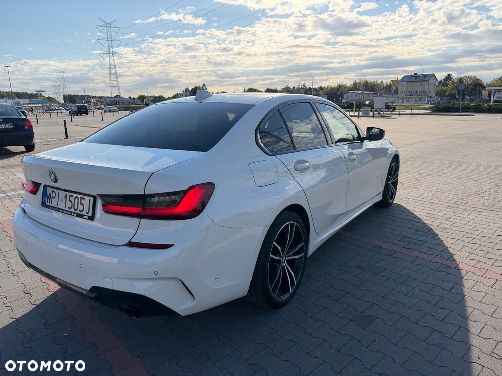 BMW Seria 3 320d xDrive MHEV M Sport sport - 2