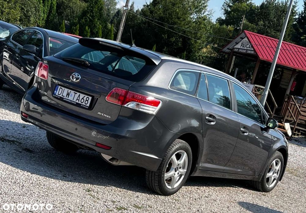 Toyota Avensis 1.8 Sol - 7