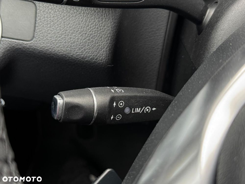Mercedes-Benz Klasa E 220 BlueTEC 9G-TRONIC Avantgarde - 37