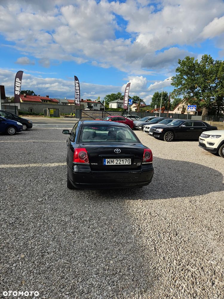 Toyota Avensis 2.0 D-4D Premium - 11
