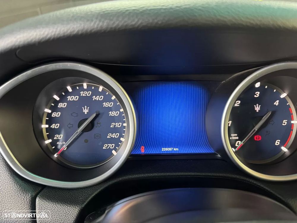 Maserati Ghibli 3.0 V6 - 35