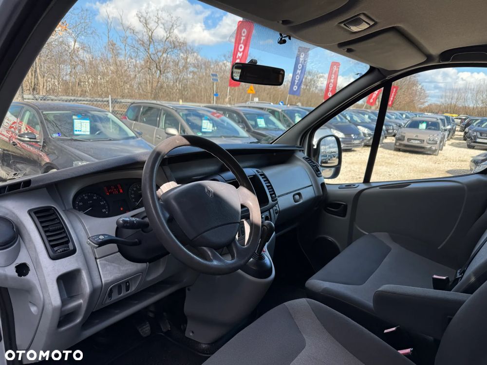 Renault Trafic 2.0 dCi Long 2x Boczne drzwi Klimatyzacja Elektryczne Szyby Gwarancja - 20