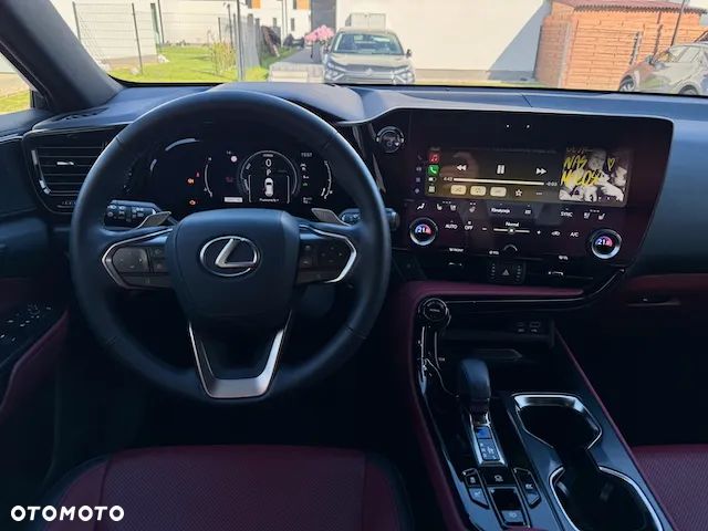 Lexus NX 350h Omotenashi AWD - 11