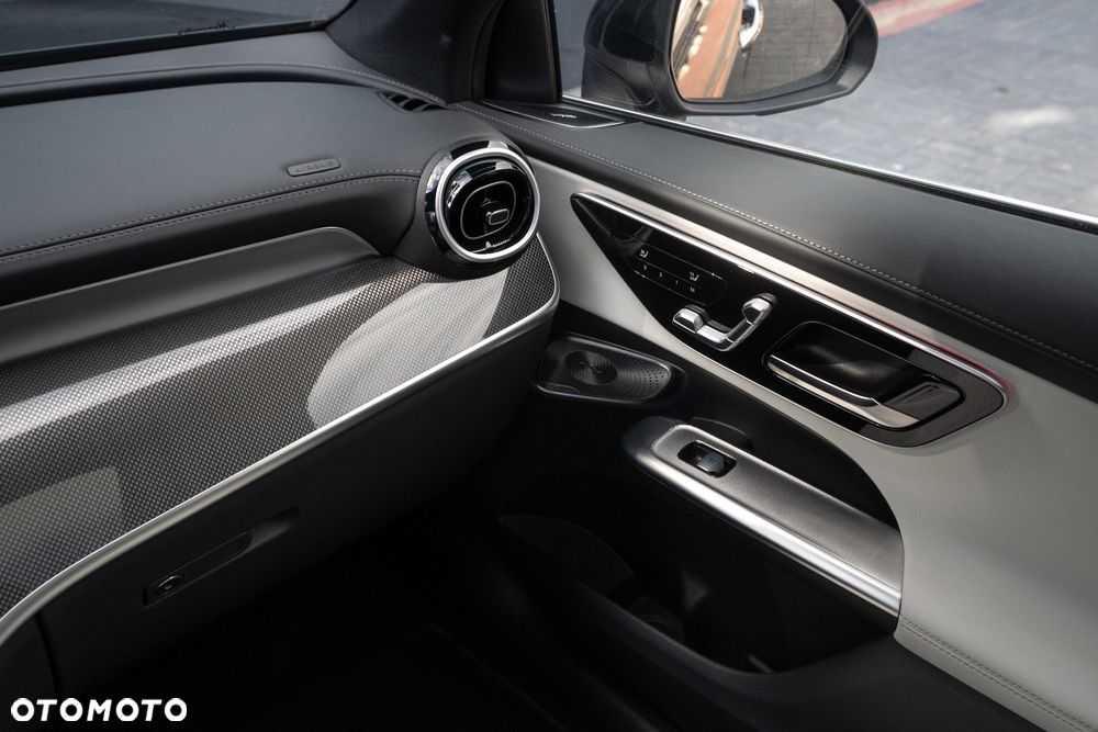 Mercedes-Benz GLC 220 d mHEV 4-Matic AMG Line - 26