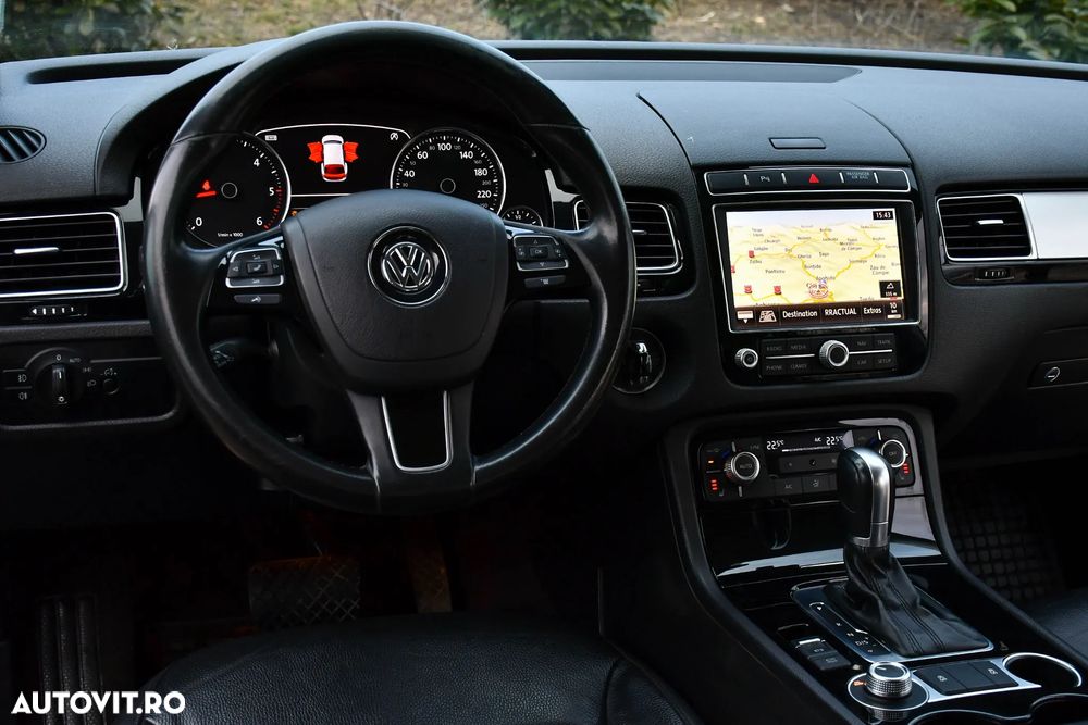 Volkswagen Touareg 3.0 V6 TDI SCR Blue Motion DPF Automatik Terrain Tech Executive Edition - 20