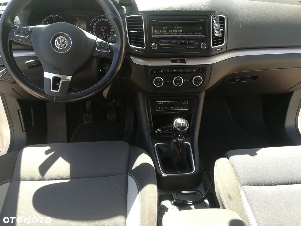 Volkswagen Sharan 2.0 TDI Highline - 12