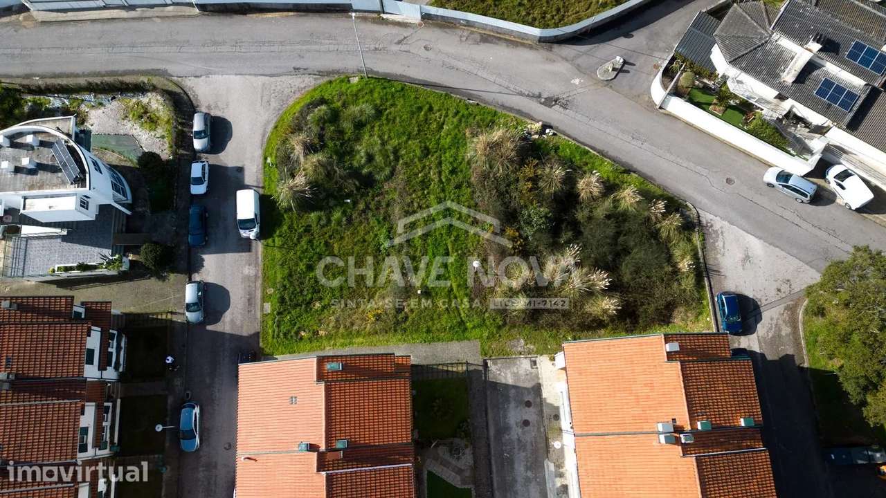 Lote de Gaveto para Construção de Moradia - Grande imagem: 3/14