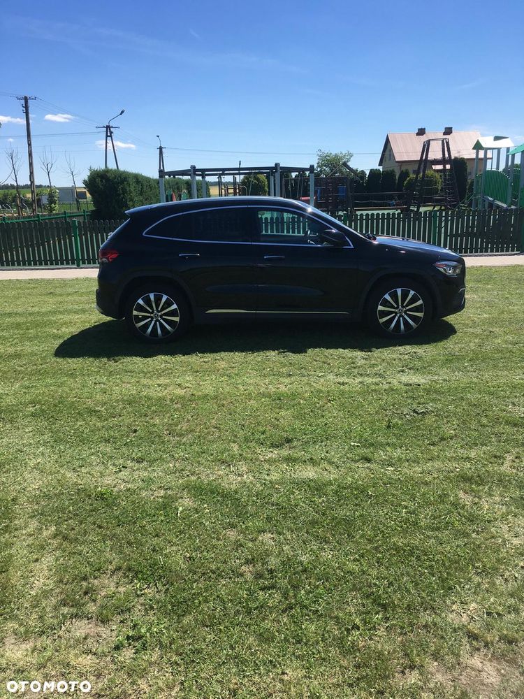 Mercedes-Benz GLA 250 4Matic 8G-DCT Progressive - 9