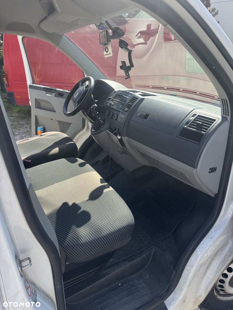 Volkswagen Transporter - 4
