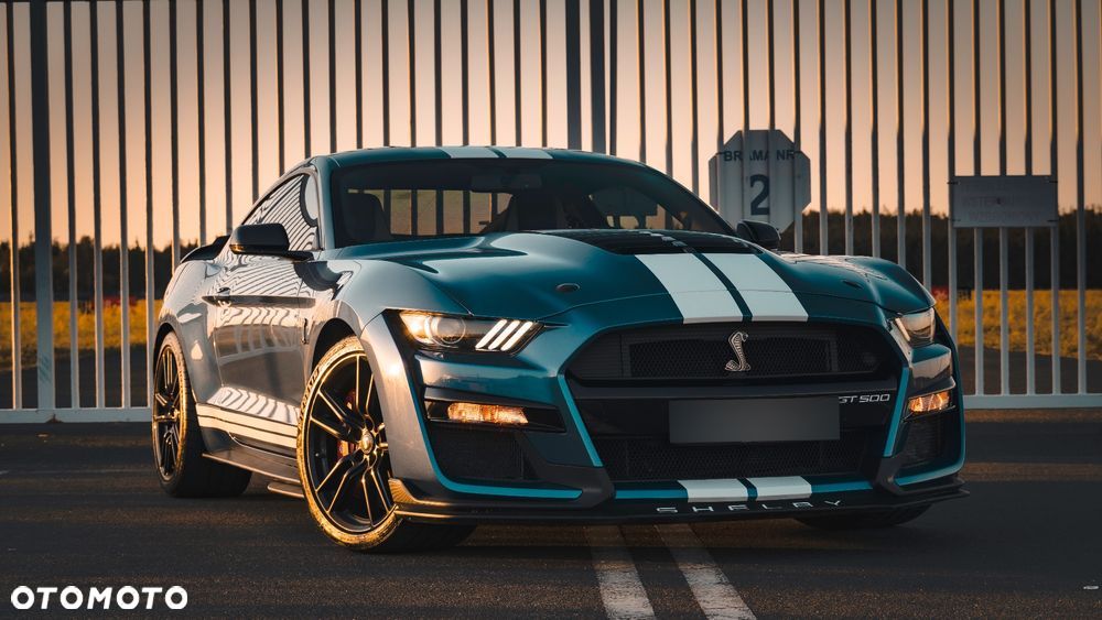 Ford Mustang - 1