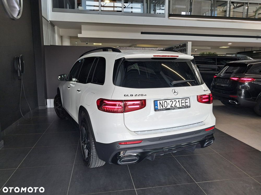 Mercedes-Benz GLB - 19